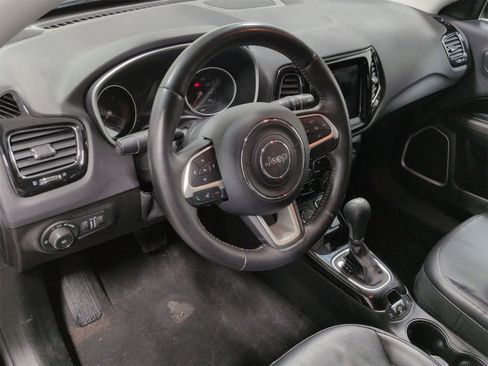 Certified 2018 Jeep Compass Limited w/ Navigation Group image 10