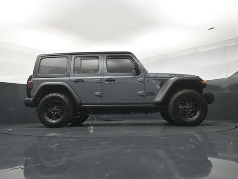 Used 2024 Jeep Wrangler Unlimited Sport AWD/4WD image 24
