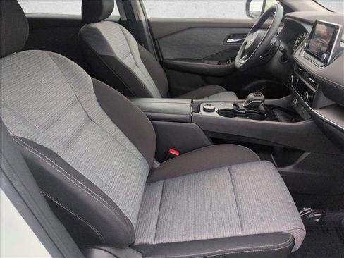 Used 2023 Nissan Rogue SV image 21