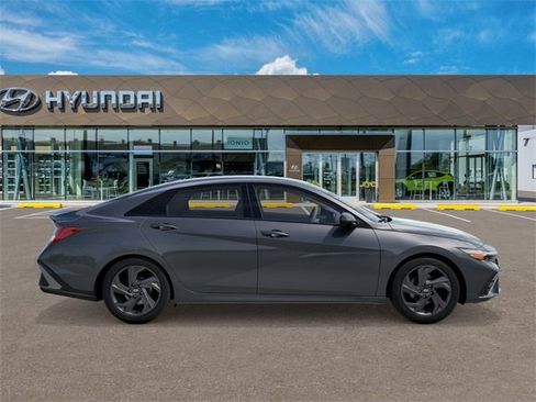 New 2026 Hyundai Elantra Sport image 7