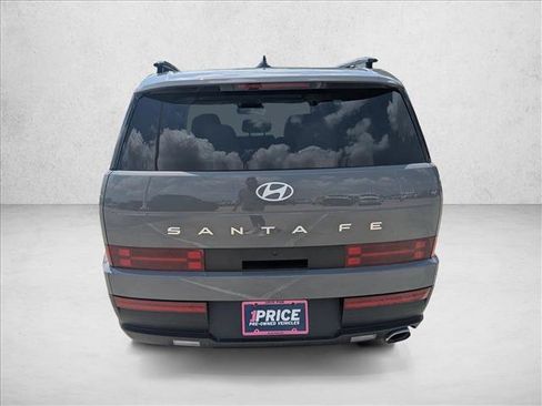 Used 2024 Hyundai Santa Fe SEL FWD image 6