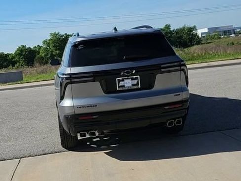 New 2026 Chevrolet Traverse RS FWD image 7