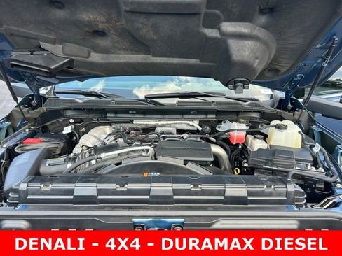 Used 2024 GMC Sierra 3500 Denali w/ Technology Package AWD/4WD image 11