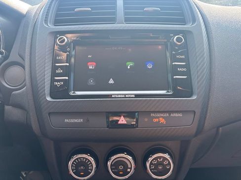 Used 2018 Mitsubishi Outlander Sport LE FWD image 27