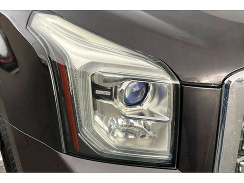 Used 2015 GMC Yukon XL SLT w/ Open Road Package image 30