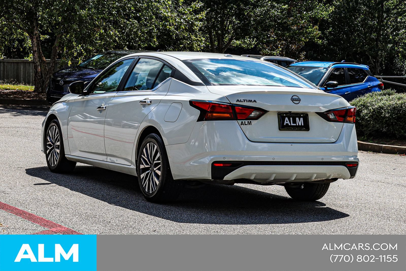 Used 2025 Nissan Altima 2.5 SV FWD image 8