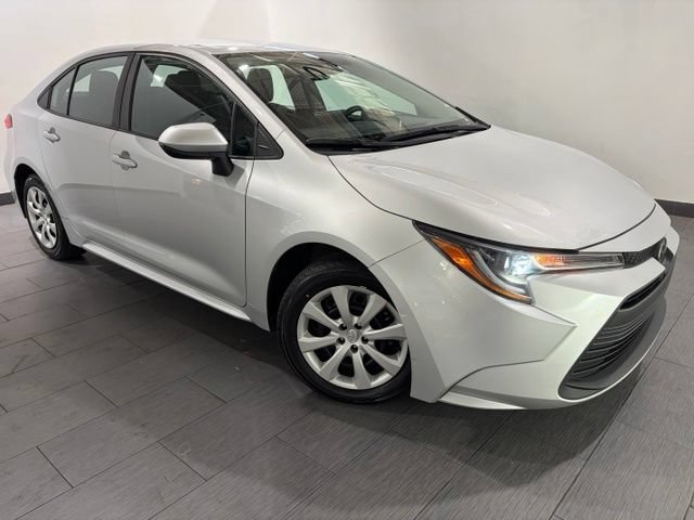 Used 2024 Toyota Corolla LE FWD image 7