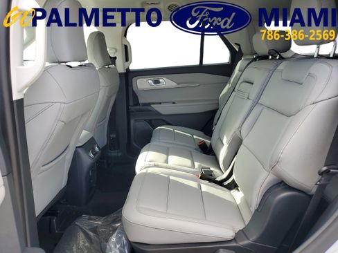 New 2026 Ford Explorer Active w/ Active Comfort Package AWD/4WD image 8
