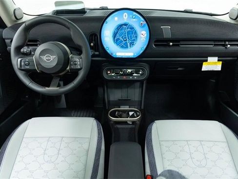 Certified 2025 MINI Cooper S image 21