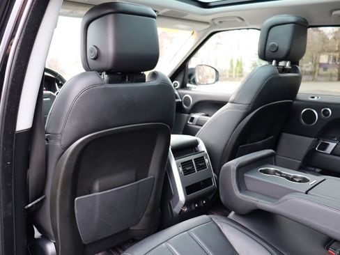 Used 2020 Land Rover Range Rover Sport SE image 14