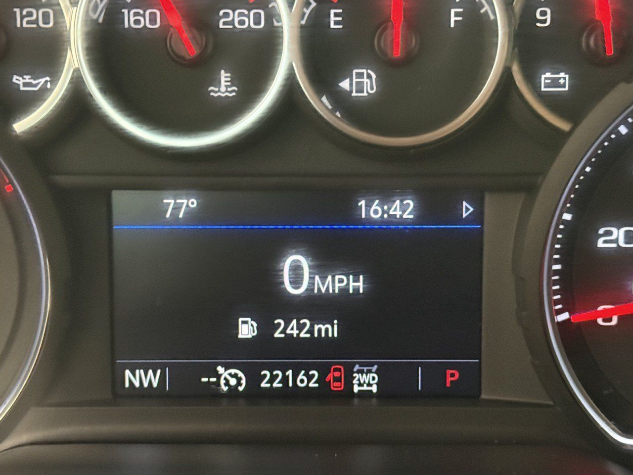 Used 2024 Chevrolet Suburban LS w/ Driver Alert Package AWD/4WD image 18