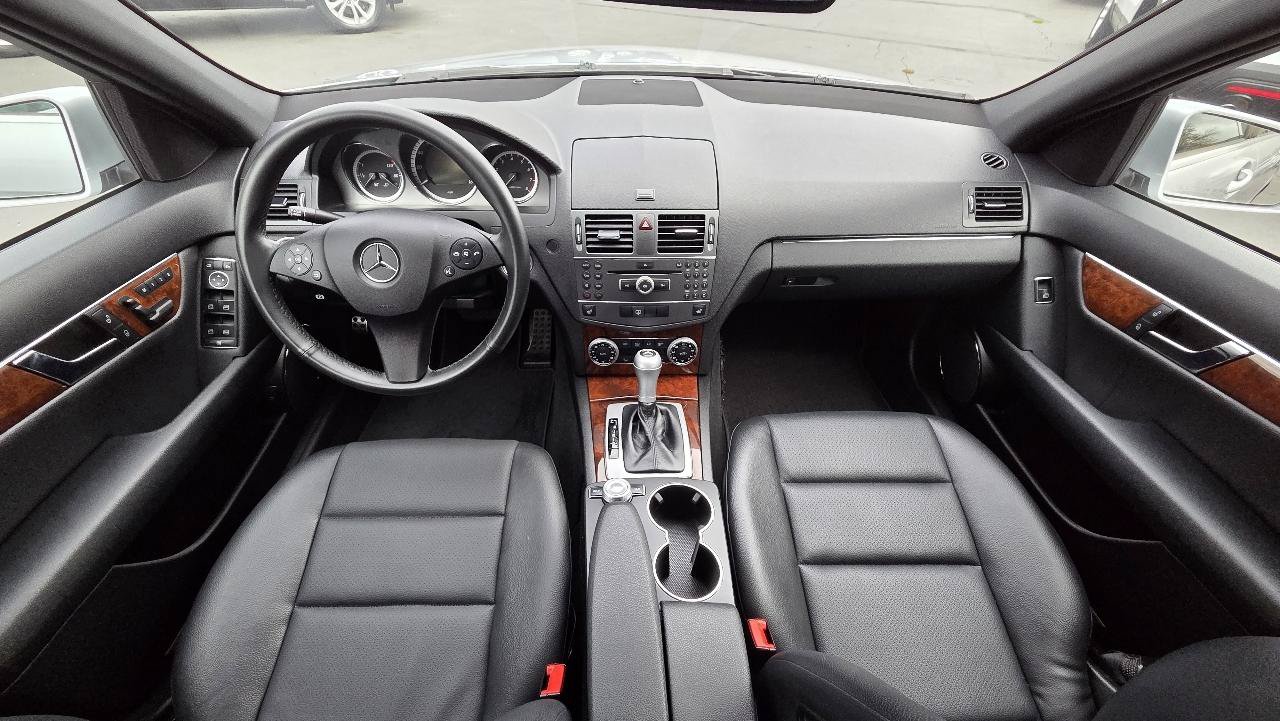Used 2011 Mercedes-Benz C 300 4MATIC Sedan image 18