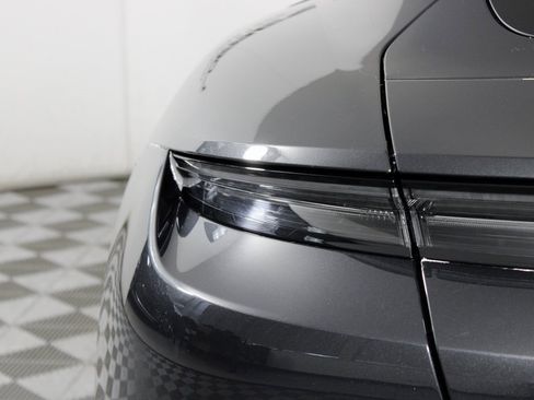 Used 2021 Porsche Taycan 4S image 13