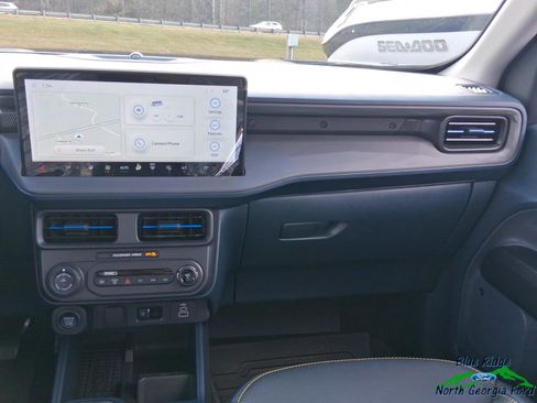 New 2025 Ford Maverick Lobo image 16