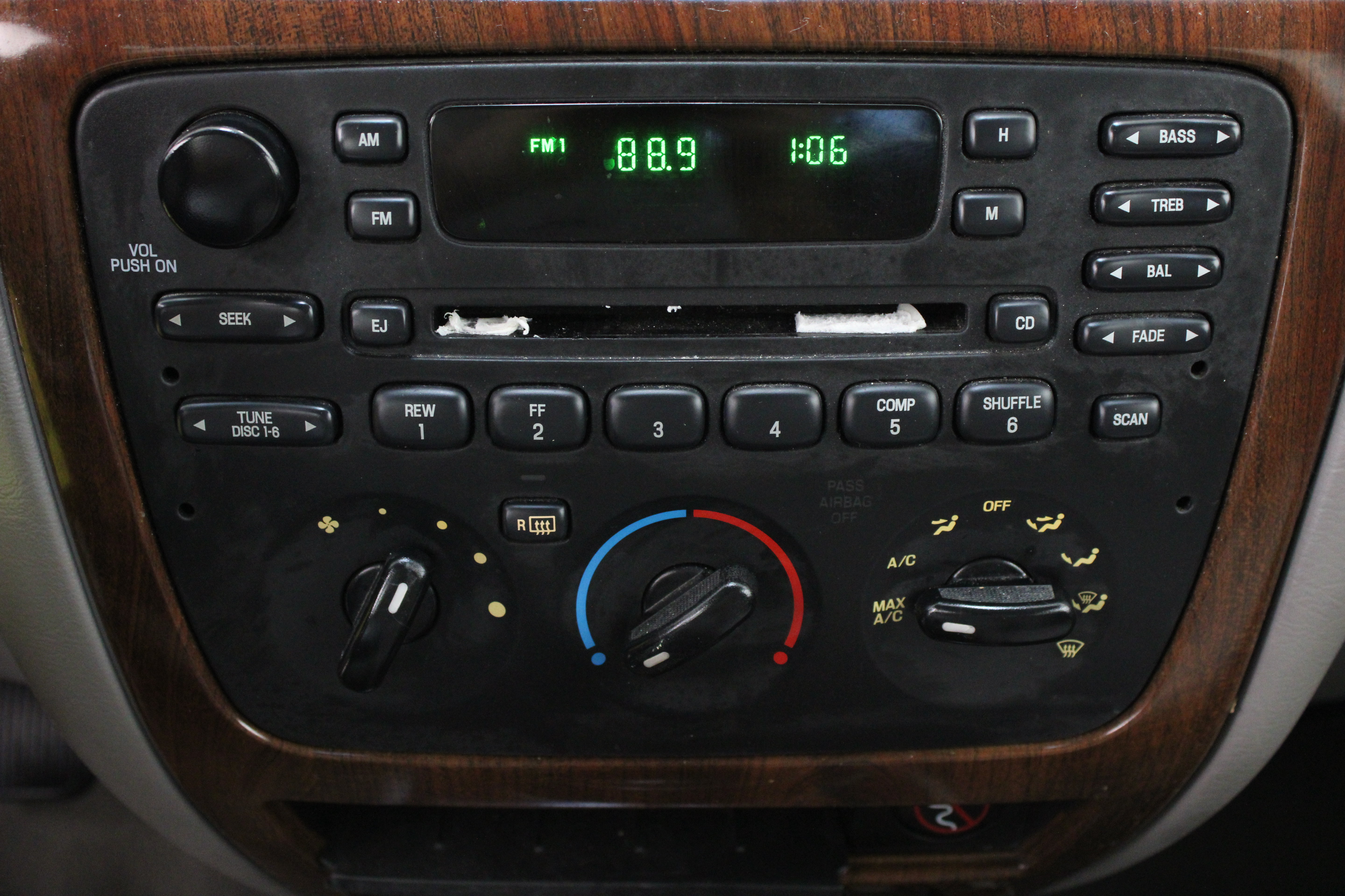 Used 2006 Ford Taurus SEL FWD image 18