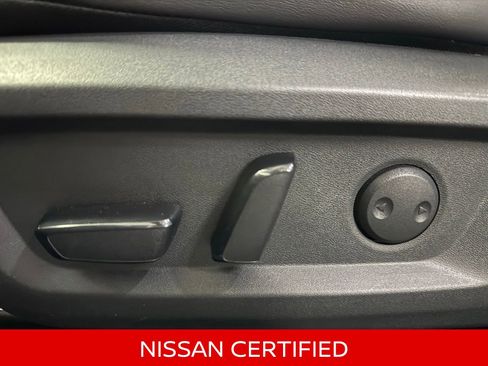 Certified 2022 Nissan Rogue SV w/ SV Premium Package image 28