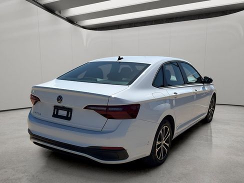 Used 2024 Volkswagen Jetta Sport FWD image 7