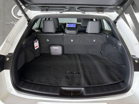 Certified 2026 Lexus UX 300h FWD w/ Accessory Package (Z1) image 23