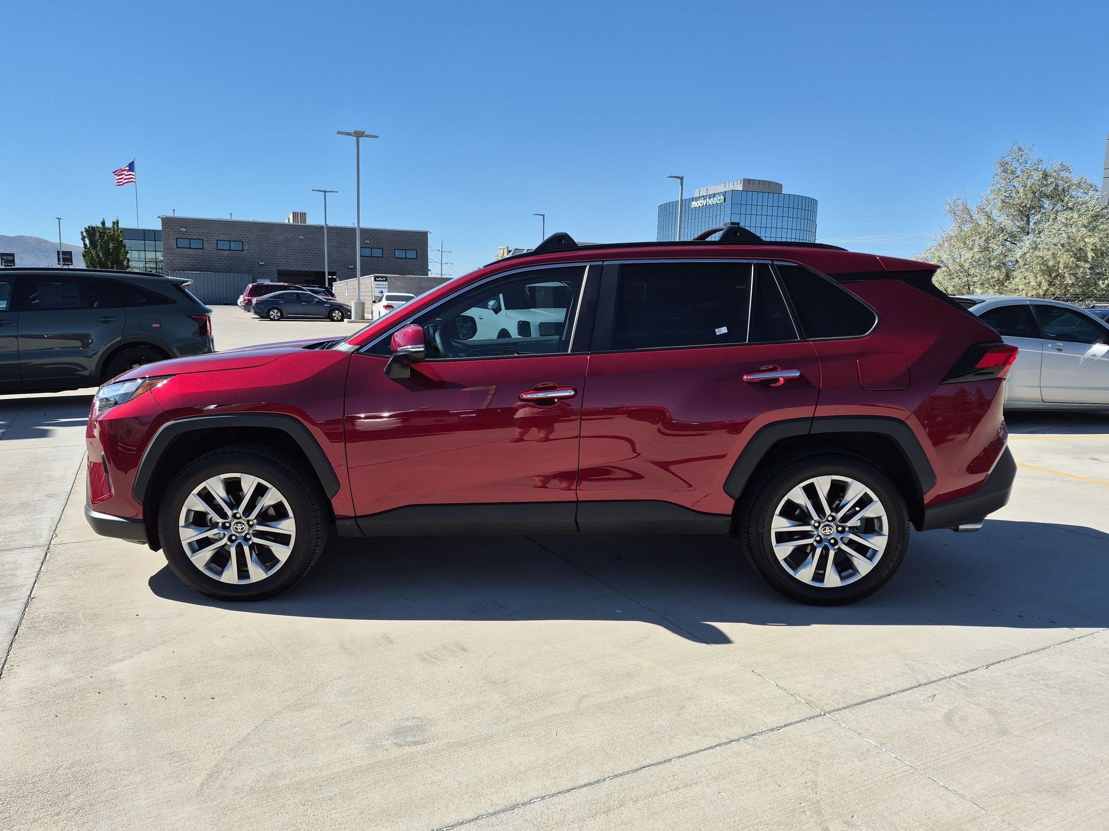 Used 2025 Toyota RAV4 Limited w/ Advanced Technology Package AWD/4WD image 3