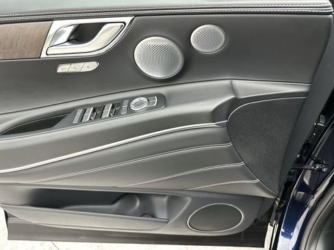 Certified 2026 Genesis GV80 3.5T Advanced AWD/4WD image 13