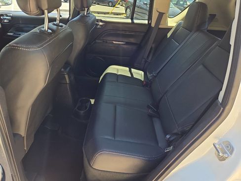 Used 2016 Jeep Compass High Altitude AWD/4WD image 16