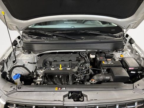 New 2025 Hyundai Venue SEL image 9