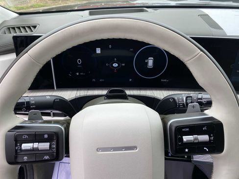 Used 2025 Hyundai Santa Fe Calligraphy image 15