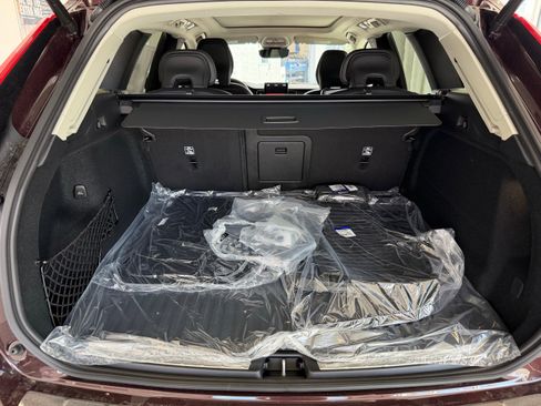 New 2026 Volvo XC60 B5 Ultra w/ Protection Package Premier AWD/4WD image 24