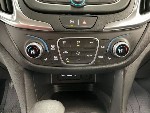 Certified 2024 Chevrolet Equinox LT w/ LPO, Floor Liner Package image 7