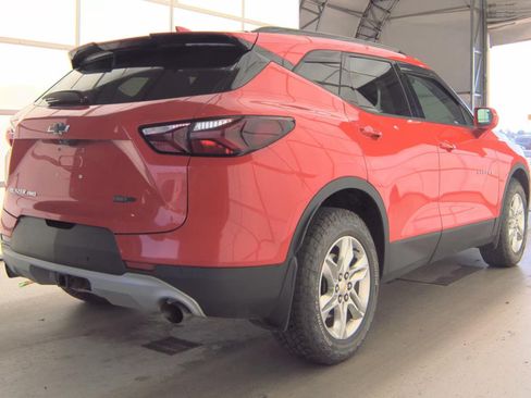 Used 2019 Chevrolet Blazer LT w/ Sound & Technology Package AWD/4WD image 4