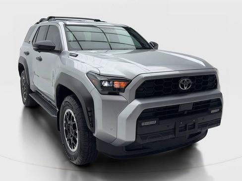 Used 2025 Toyota 4Runner TRD Off-Road Premium w/ Tow Technology Package AWD/4WD image 2