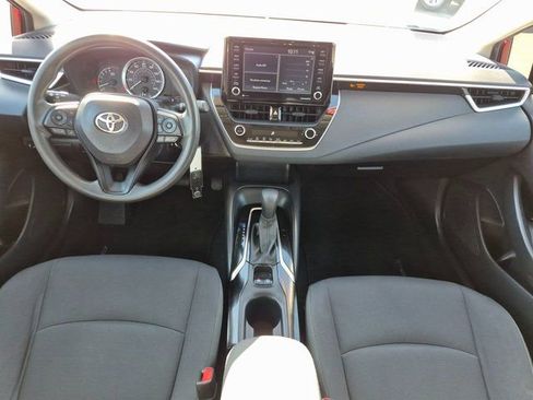 Used 2022 Toyota Corolla LE w/ Carpet Mat Package (TMS) image 15