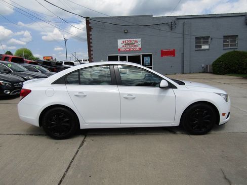 Used 2011 Chevrolet Cruze LS w/ Connectivity Package image 3