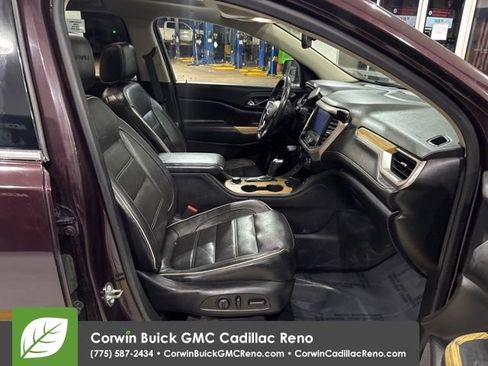 Used 2017 GMC Acadia Denali w/ Technology Package FWD image 14