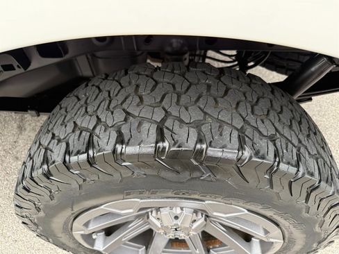 Used 2020 Ford F150 Platinum w/ Technology Package image 32