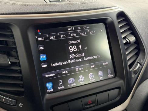 Used 2014 Jeep Cherokee Latitude w/ Cold Weather Group AWD/4WD image 40