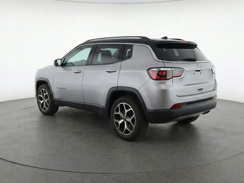 Used 2025 Jeep Compass Limited AWD/4WD image 6