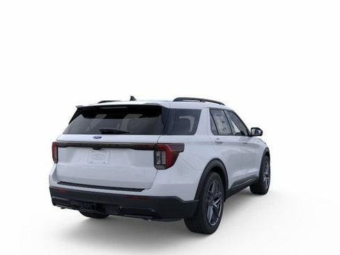 New 2026 Ford Explorer ST-Line w/ ST-Line Street Pack RWD image 9