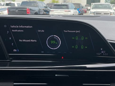 Used 2023 Cadillac Escalade Sport AWD/4WD image 32