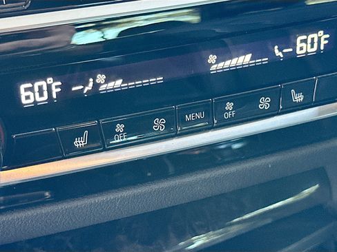 Used 2023 BMW 530i w/ Executive Package image 21