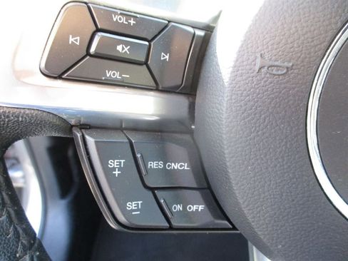 Used 2022 Ford Mustang Coupe image 10