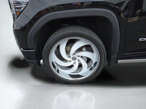 Used 2025 GMC Sierra 1500 Denali AWD/4WD image 42