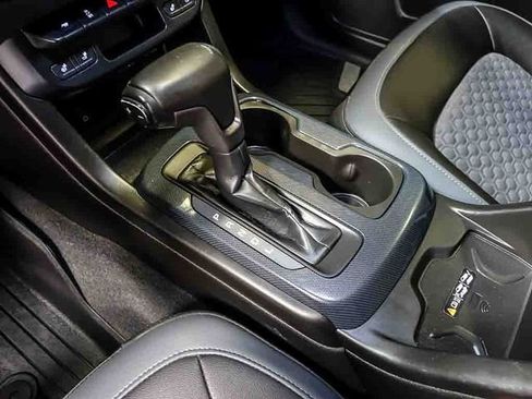Certified 2019 Chevrolet Colorado Z71 w/ Z71 Midnight Edition AWD/4WD image 23