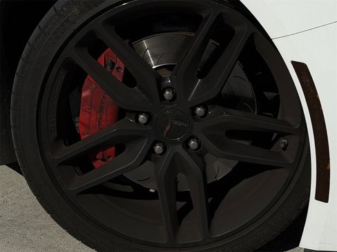 Used 2016 Chevrolet Corvette Stingray Coupe w/ 2LT Preferred Equipment Group image 9