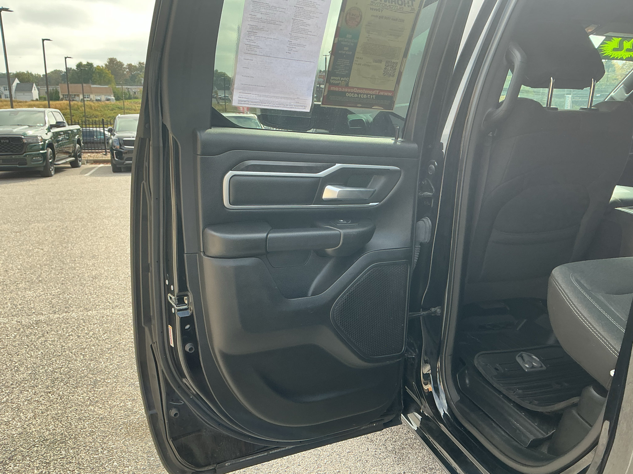 Used 2022 RAM 1500 Big Horn w/ Night Edition AWD/4WD image 23