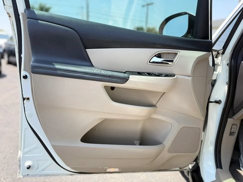 Used 2014 Honda Odyssey EX image 28