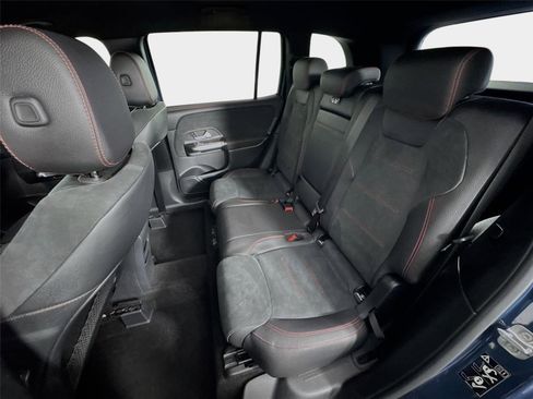 Used 2023 Mercedes-Benz GLB 250 w/ AMG Line image 23