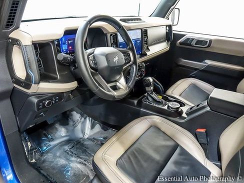 Used 2022 Ford Bronco Wildtrak image 10