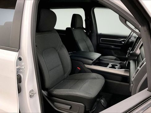 Used 2019 RAM 1500 Big Horn image 30