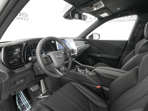 New 2026 Lexus TX 500h AWD image 9